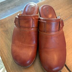 boc Chestnut Leather Slip-On Mules